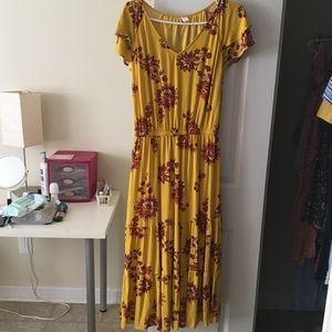 Old Navy yellow floral maxi dress